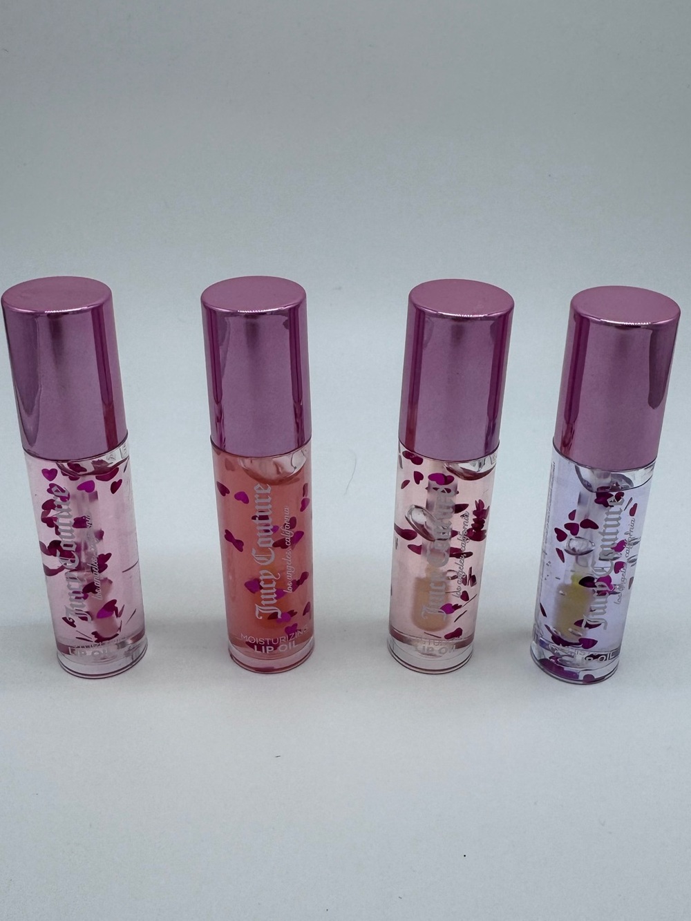 Juicy Couture Heartbreaker Lip Oil — Hydrating Gloss Bundle of 3 - Picture 2 of 3